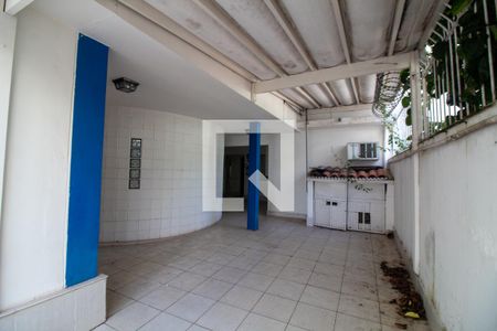 Casa à venda com 380m², 4 quartos e 6 vagasQuintal
