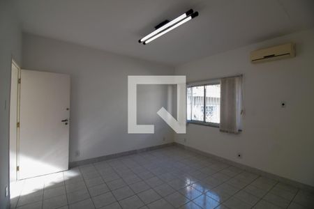 Suíte 1 de casa à venda com 4 quartos, 380m² em Vila Congonhas, São Paulo