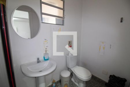 Casa à venda com 380m², 4 quartos e 6 vagasLavabo 1