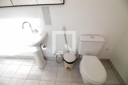 Casa à venda com 380m², 4 quartos e 6 vagasBanheiro da Suíte 1