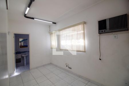 Casa à venda com 380m², 4 quartos e 6 vagasSuíte 2