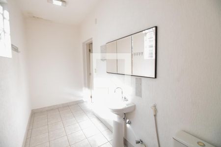 Casa à venda com 380m², 4 quartos e 6 vagasBanheiro da Suíte 1