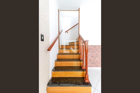 Escadas Quartos de casa de condomínio à venda com 3 quartos, 125m² em Vila Mazzei, São Paulo