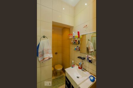 Apartamento à venda com 180m², 3 quartos e sem vagaBanheiro - Suite