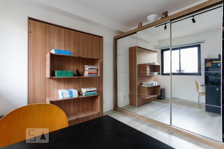 Sala/Quarto de kitnet/studio para alugar com 1 quarto, 26m² em Centro, São Paulo