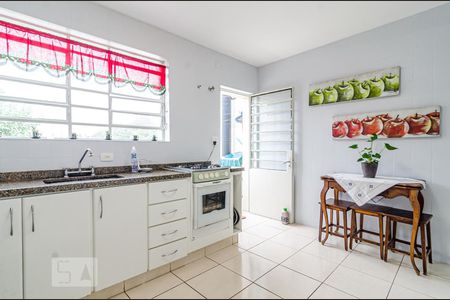 Casa à venda com 198m², 3 quartos e 2 vagasCozinha