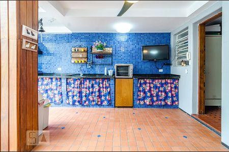 Casa à venda com 198m², 3 quartos e 2 vagasÁrea de lazer