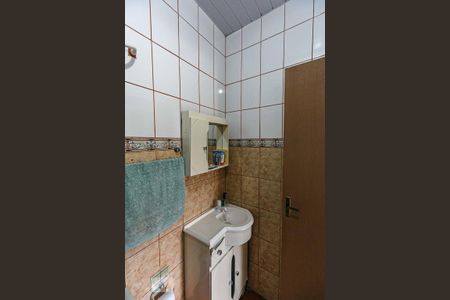 Casa à venda com 310m², 2 quartos e 3 vagasBanheiro 2