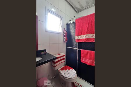 Banheiro de apartamento para alugar com 2 quartos, 50m² em Parque Novo Oratório, Santo André