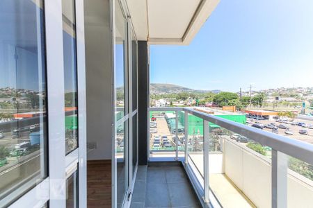 Apartamento à venda com 61m², 2 quartos e 2 vagasSacada da sala