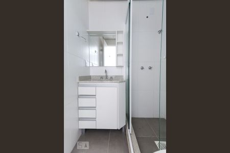 Apartamento à venda com 61m², 2 quartos e 2 vagasBanheiro da suíte