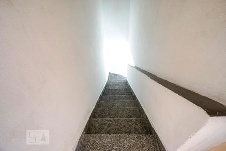 Escada de casa para alugar com 2 quartos, 100m² em Vila Formosa, São Paulo