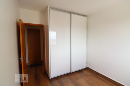 Apartamento para alugar com 70m², 2 quartos e 2 vagasQuarto 2