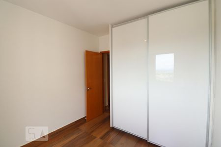 Apartamento para alugar com 70m², 2 quartos e 2 vagasQuarto 2