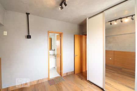 Apartamento para alugar com 70m², 2 quartos e 2 vagasSuíte