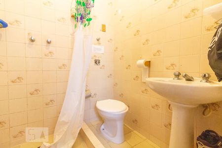 Casa à venda com 292m², 3 quartos e 5 vagasBanheiro de Serviço