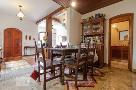 Sala 1 de casa à venda com 3 quartos, 292m² em Tijuca, Rio de Janeiro