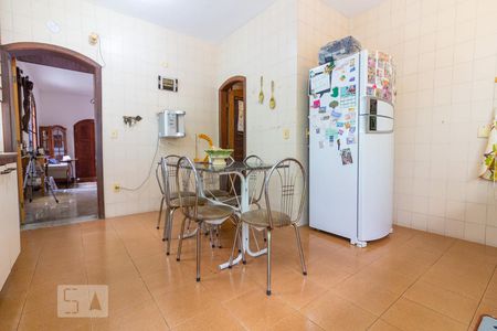 Casa à venda com 292m², 3 quartos e 5 vagasCozinha