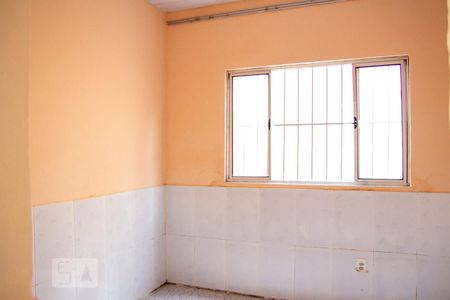 Sala de casa para alugar com 1 quarto, 30m² em Rocha, São Gonçalo