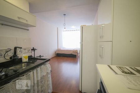 Sala de apartamento para alugar com 1 quarto, 39m² em Centro, Curitiba