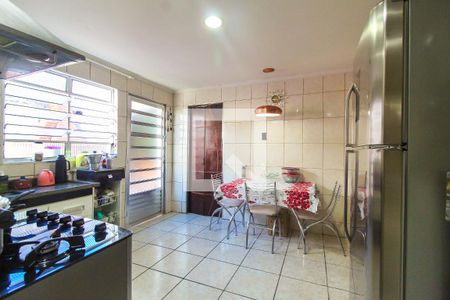 Casa à venda com 240m², 4 quartos e 3 vagasCozinha