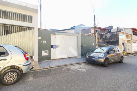 Casa à venda com 240m², 4 quartos e 3 vagasFachada e Plaquinha