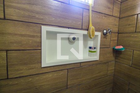 Casa à venda com 240m², 4 quartos e 3 vagasBanheiro 2