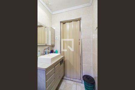 Casa à venda com 240m², 4 quartos e 3 vagasBanheiro 2