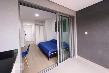 Varanda de kitnet/studio para alugar com 1 quarto, 31m² em Indianópolis, São Paulo