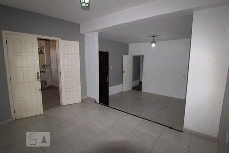 Sala de casa para alugar com 2 quartos, 370m² em Vila Santa Cruz, Duque de Caxias