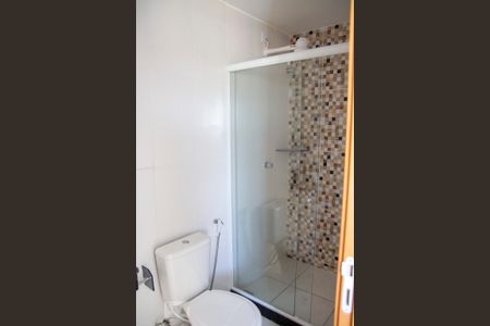 Banheiro de apartamento para alugar com 1 quarto, 30m² em Centro, São Gonçalo