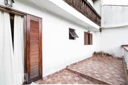 Casa à venda com 180m², 3 quartos e 4 vagas Casa à venda com 180m², 3 quartos e 4 vagasVaranda Quarto 3