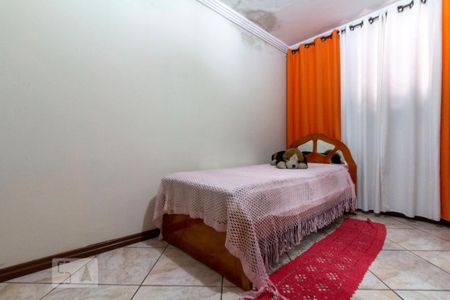 Casa à venda com 180m², 3 quartos e 4 vagas Casa à venda com 180m², 3 quartos e 4 vagasQuarto 2