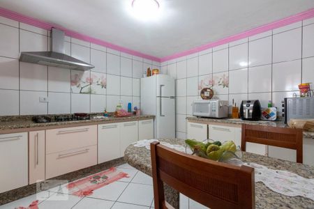 Casa à venda com 180m², 3 quartos e 4 vagas Casa à venda com 180m², 3 quartos e 4 vagasCozinha