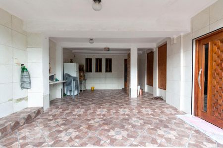 Casa à venda com 180m², 3 quartos e 4 vagas Casa à venda com 180m², 3 quartos e 4 vagasÁrea Externa