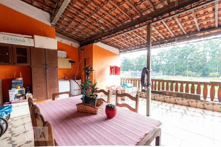 Casa à venda com 180m², 3 quartos e 4 vagas Casa à venda com 180m², 3 quartos e 4 vagasÁrea Gourmet