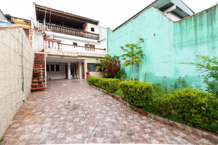 Casa à venda com 180m², 3 quartos e 4 vagas Casa à venda com 180m², 3 quartos e 4 vagasÁrea Externa