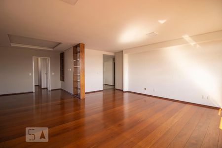 Sala de apartamento para alugar com 4 quartos, 204m² em Centro, Jundiaí