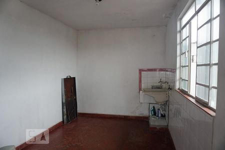 Casa à venda com 181m², 3 quartos e 2 vagasLavanderia