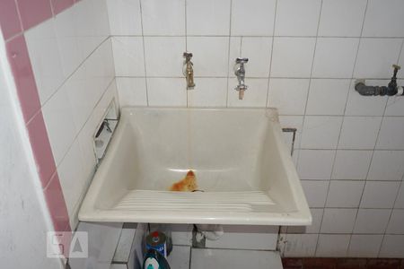 Casa à venda com 181m², 3 quartos e 2 vagasLavanderia