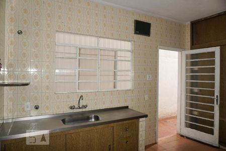 Casa à venda com 181m², 3 quartos e 2 vagasCozinha