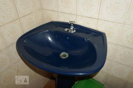 Casa à venda com 181m², 3 quartos e 2 vagasBanheiro 2