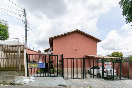 Apartamento à venda com 60m², 2 quartos e sem vaga Apartamento à venda com 60m², 2 quartos e sem vagaFachada