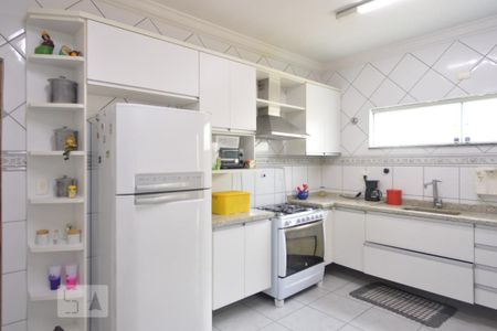 Casa à venda com 870m², 8 quartos e 8 vagasCozinha 1