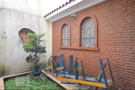 Casa à venda com 870m², 8 quartos e 8 vagasEdícula