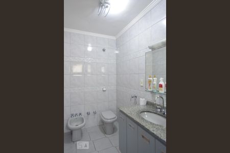 Casa à venda com 870m², 8 quartos e 8 vagasBanheiro da suite 1