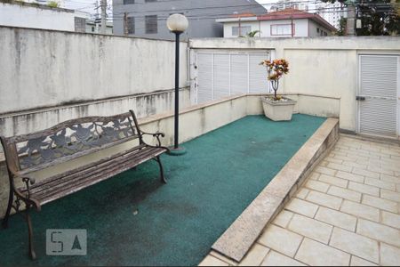 Casa à venda com 870m², 8 quartos e 8 vagasÁrea interna da entrada