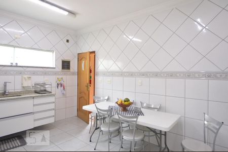 Casa à venda com 870m², 8 quartos e 8 vagasCozinha 1