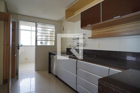 Apartamento para alugar com 248m², 3 quartos e 3 vagasCozinha