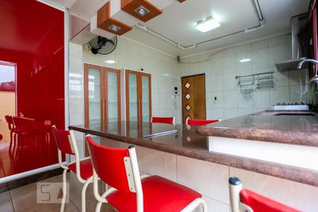 Casa à venda com 290m², 3 quartos e 2 vagas Casa à venda com 290m², 3 quartos e 2 vagasCozinha